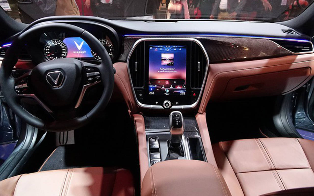 Vinfast Lux SA2.0 Plus